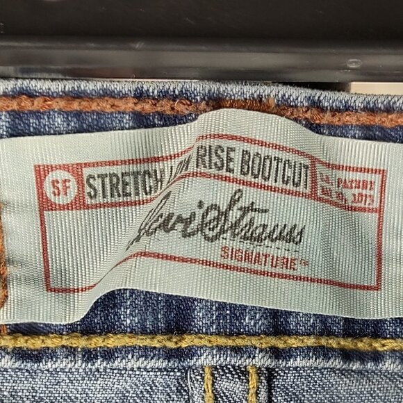 Levi's Women's Vintage Misses Bootcut Five Pocket Jeans (Size 16M) - Picture 7 of 7